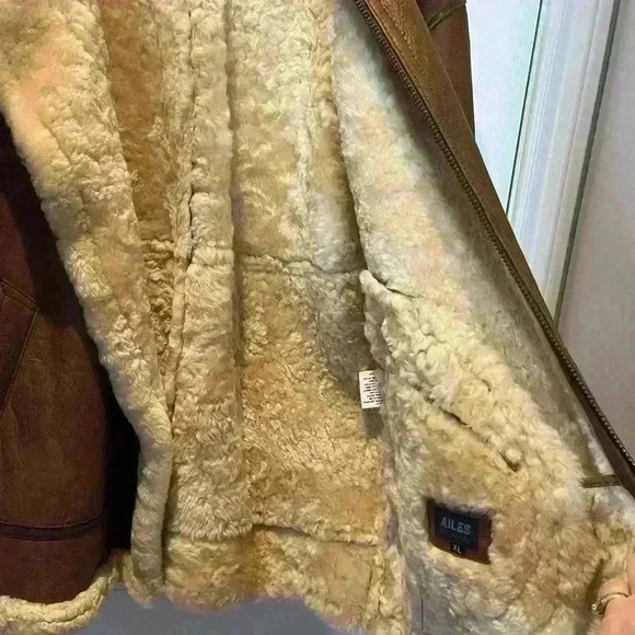 *Vintage* 100% Sheep  coat - Picture 3 of 16
